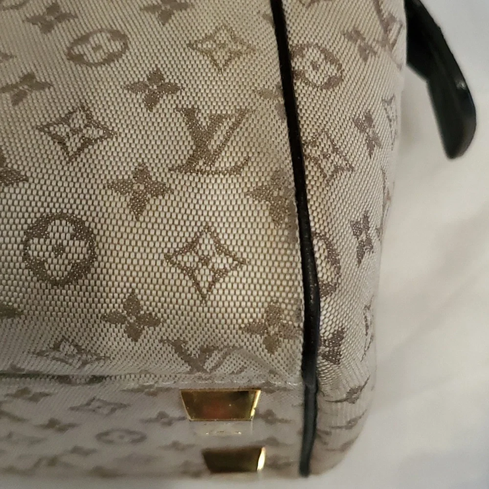 LV Monogram Josephine PM Shoulder Handbag - Picture 11 of 16